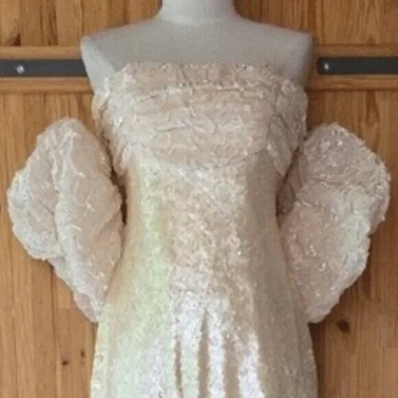 NEW FOR LOVE AND LEMONS KESSIE OFF THE SHOULDER SEQUIN CREAM MAXI GOWN DRESS M - Picture 4 of 9